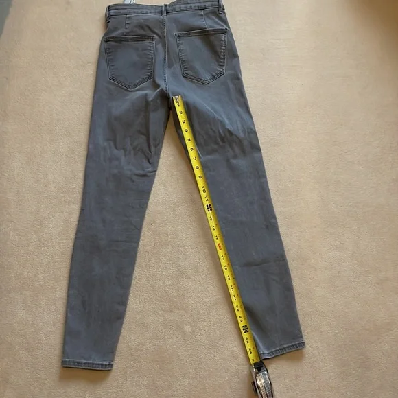 Zara Gray Stretchy skinny Ankle Jeans in size 6 - Picture 7 of 9